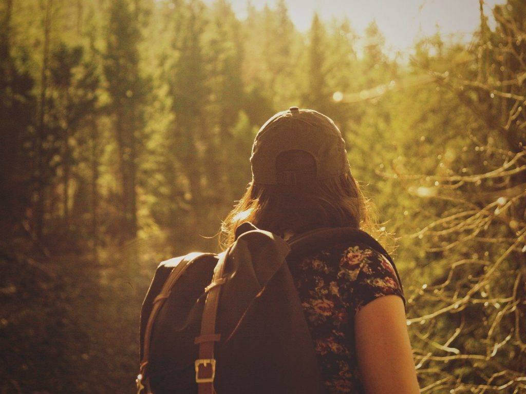 camping con actividades en la naturaleza.